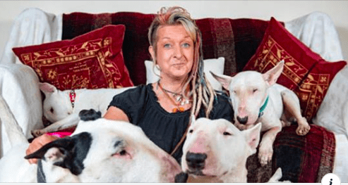 Given Ultimatum – ‘It’s Me Or The Dogs’ – Dog Rescuer Ends 25-Year Marriage With Her Husband