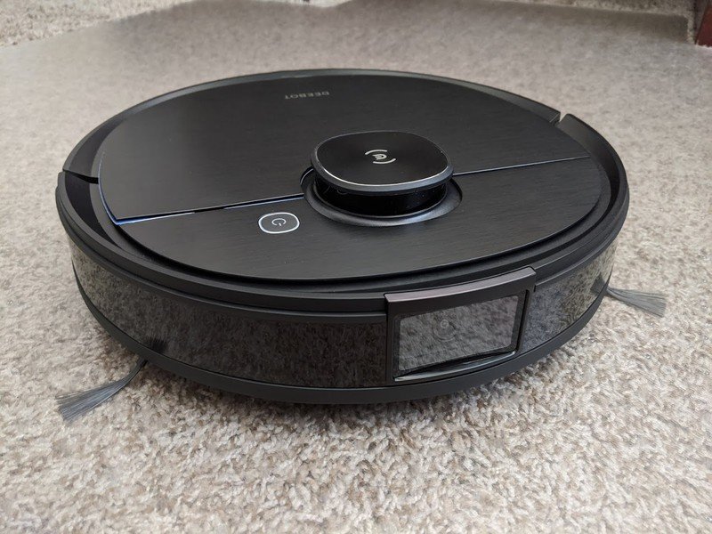 Deebot OZMO T8 AIVI's camera allows for accurate cleaning and monitoring